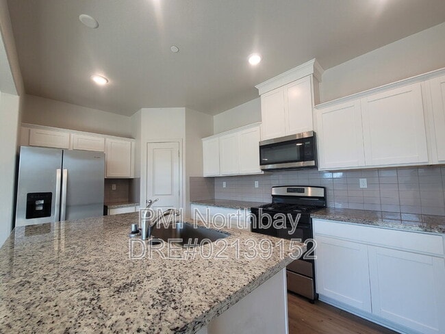 Photo - 109 Clownfish St