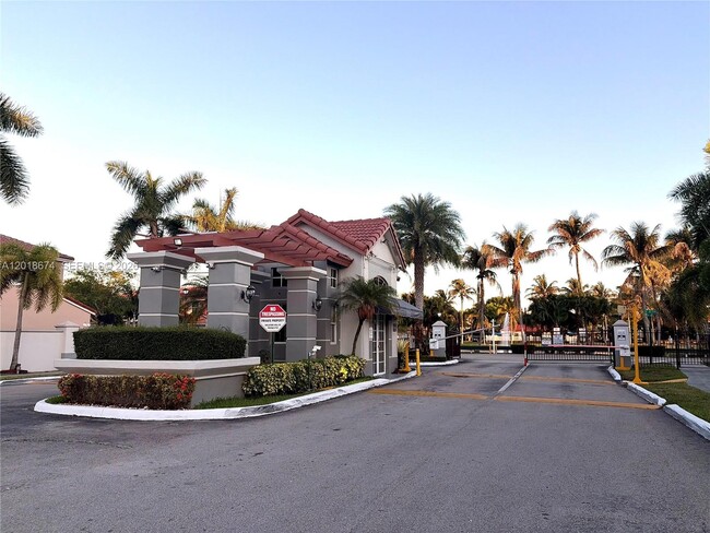 Photo - 16336 SW 48th Ter