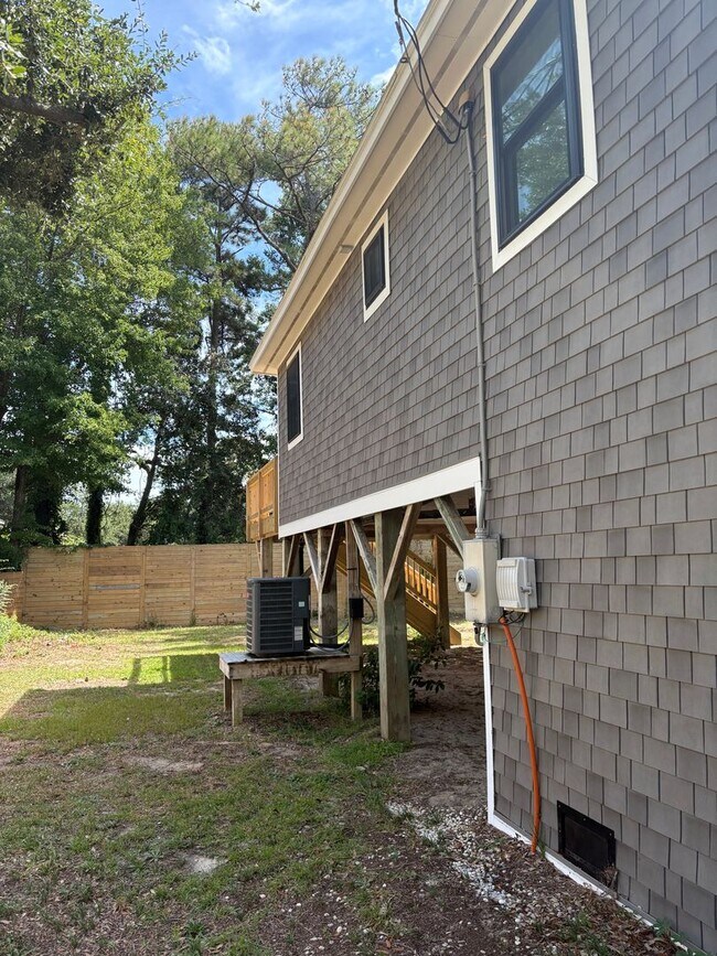 Photo - Available now for 12 month lease! 2150 per...