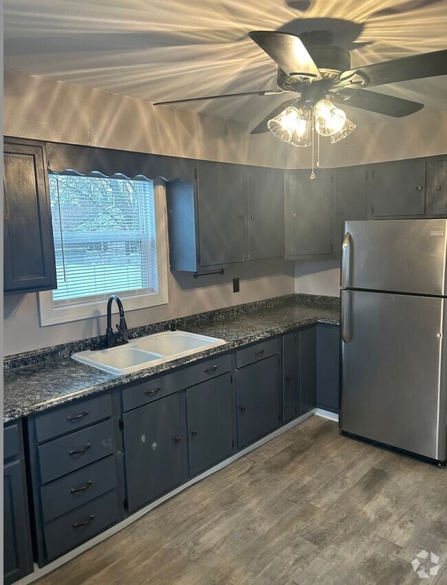 Building Photo - Charming 2 bedroom home near downtown Dundee