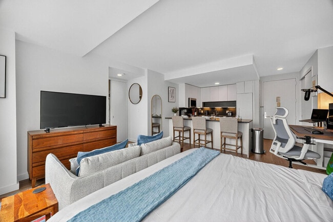 Photo - 68 W 37th St Unidad FL24-ID1286048P