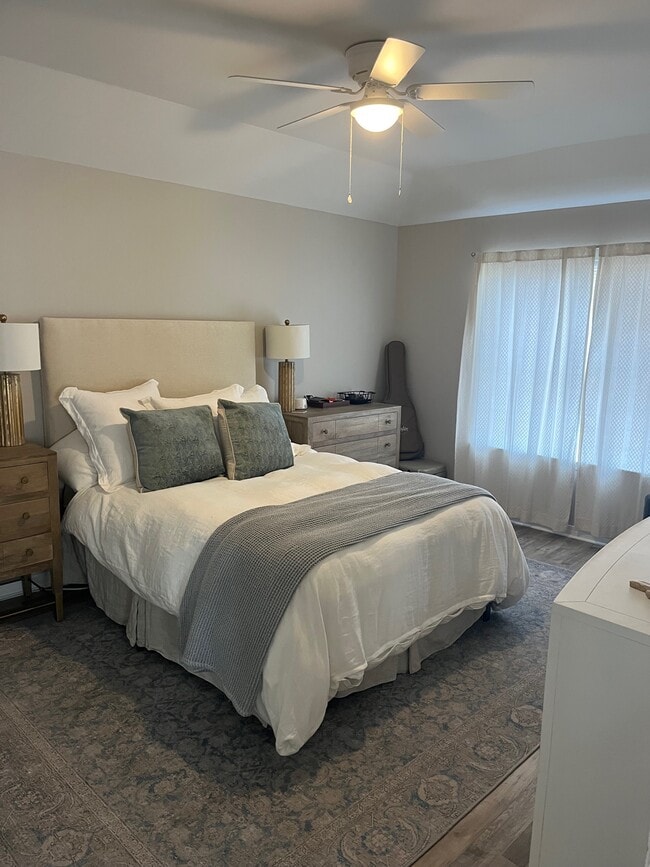 Photo - 412 Belle Chase Ct S