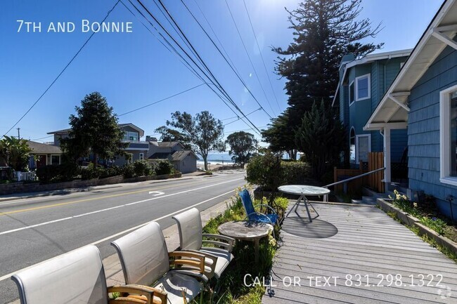 Building Photo - Charming 2 Bed, 2 Bath Home – Prime Coasta...