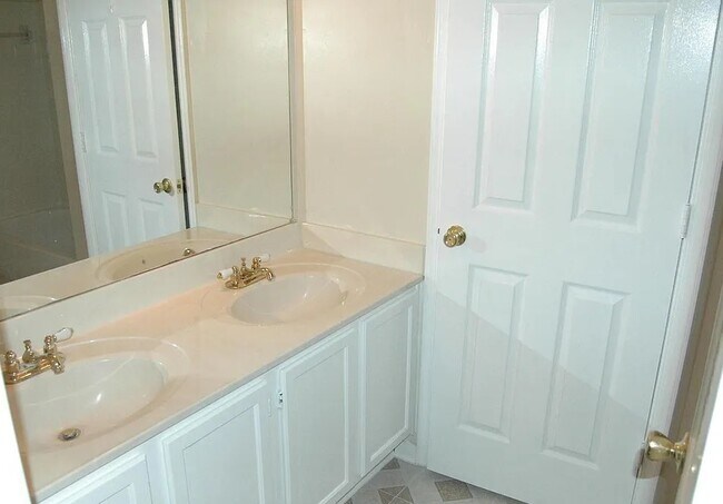 Photo - 106 Gentlebrook Rd