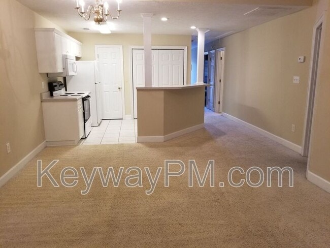 Photo - 316 Caldwell Cir