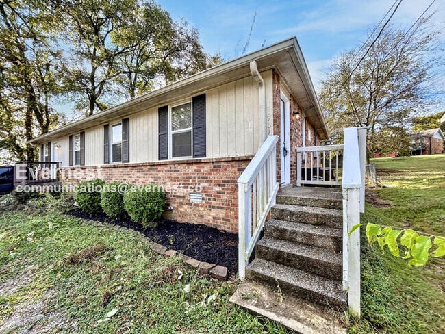 Photo - 1176 Sioux Terrace
