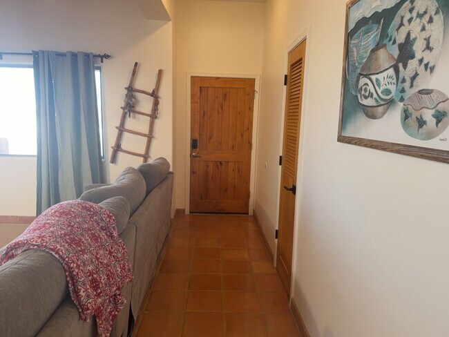 3658 Hattaras Ln