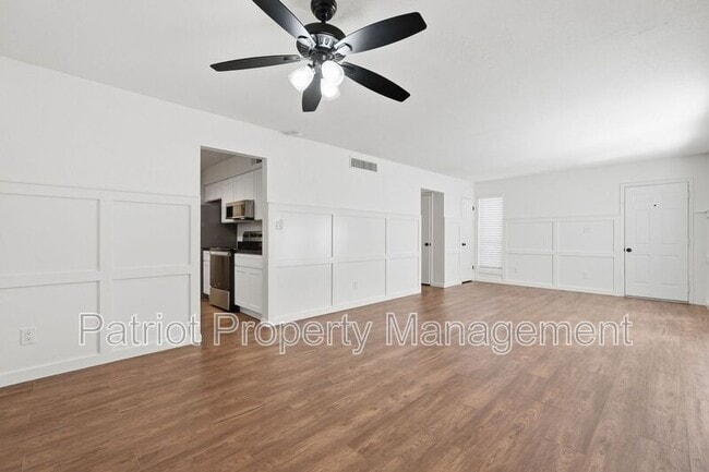 Photo - 231 N Robson