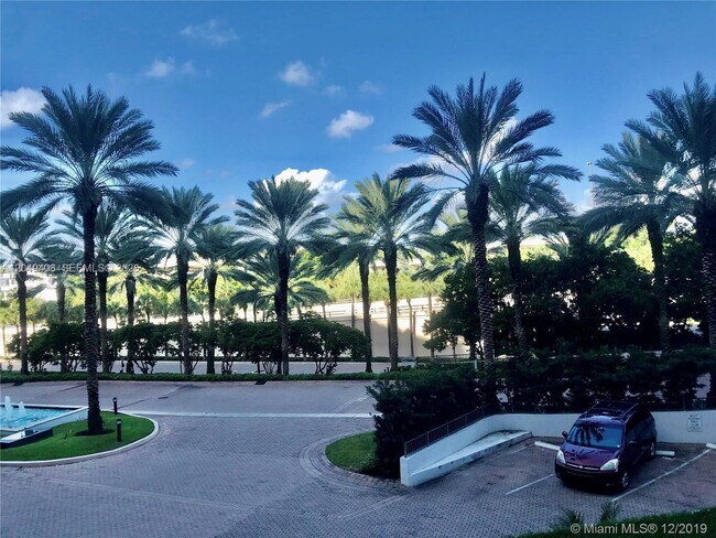 10275 Collins Ave Unit 230