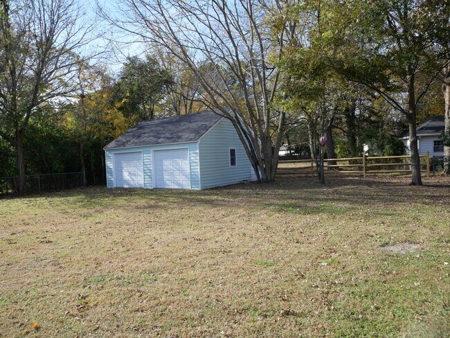 Photo - 8 Terrace Dr