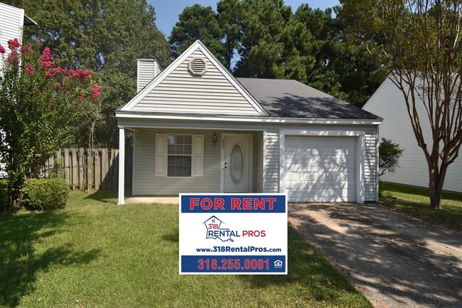 Centrally Located 2 Bedroom 2 Bath House - Centrally Located 2 Bedroom 2 Bath House