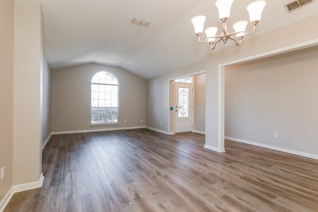 3343 Shauna Oaks Cir E