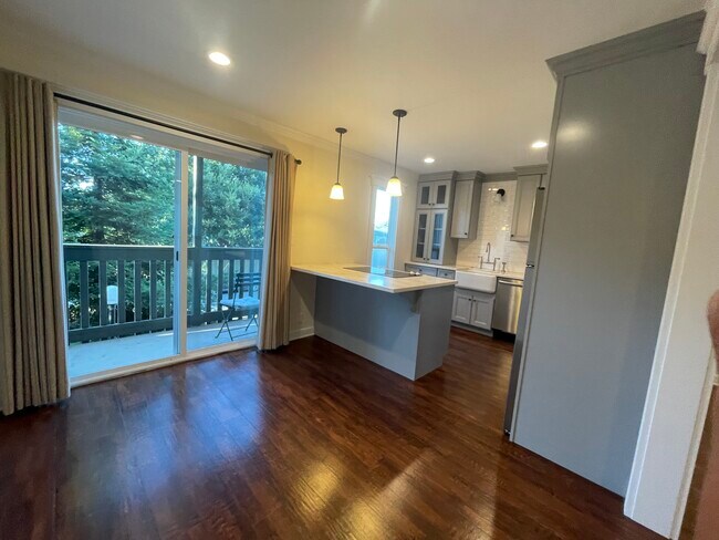 Photo - 480 E Okeefe St Unit 201