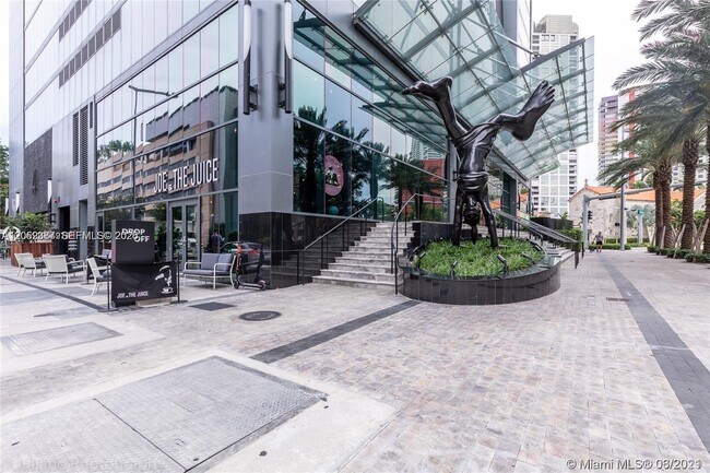 Photo - 1451 Brickell Ave Unidad 2506
