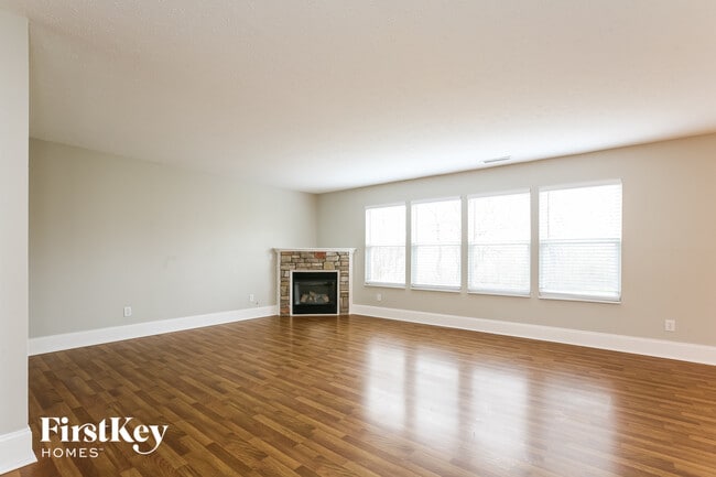 Photo - 19438 Paxson Pl