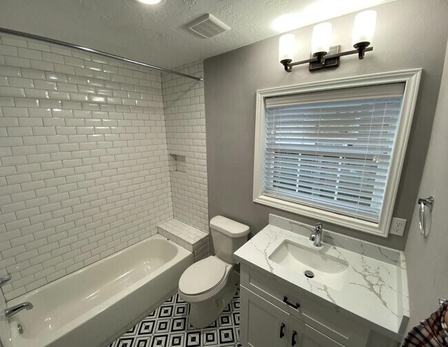 Photo - 2802 Palm St Unidad A