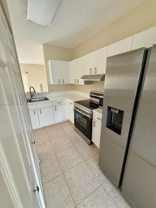 Photo - 16111 Emerald Cove Rd