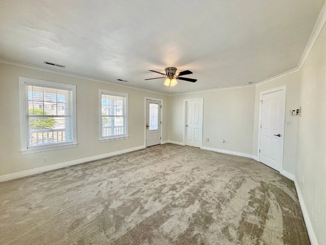 Building Photo - 259 W Ocean View Ave Rental