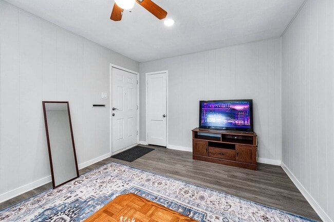 Photo - 218 Hoffman St Unidad A