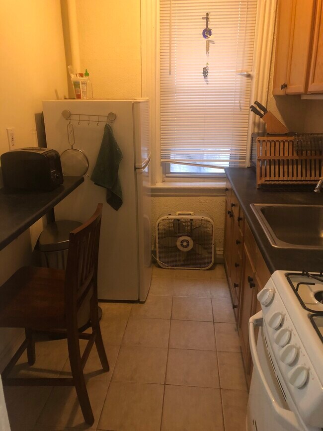 352 Riverway Unit 7