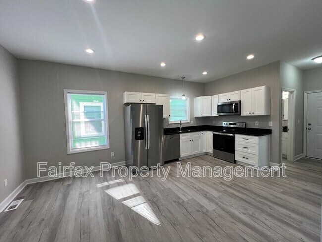 Photo - 2313 Owen St Unit Apt. A