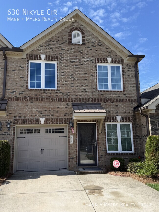 Building Photo - 630 Nikyle Cir