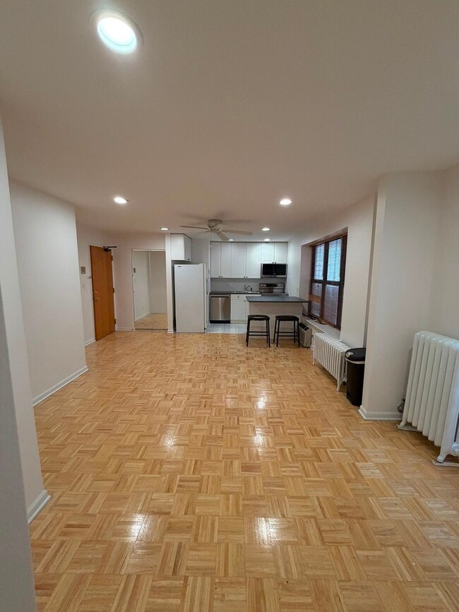 Photo - 5646 N Kenmore Ave