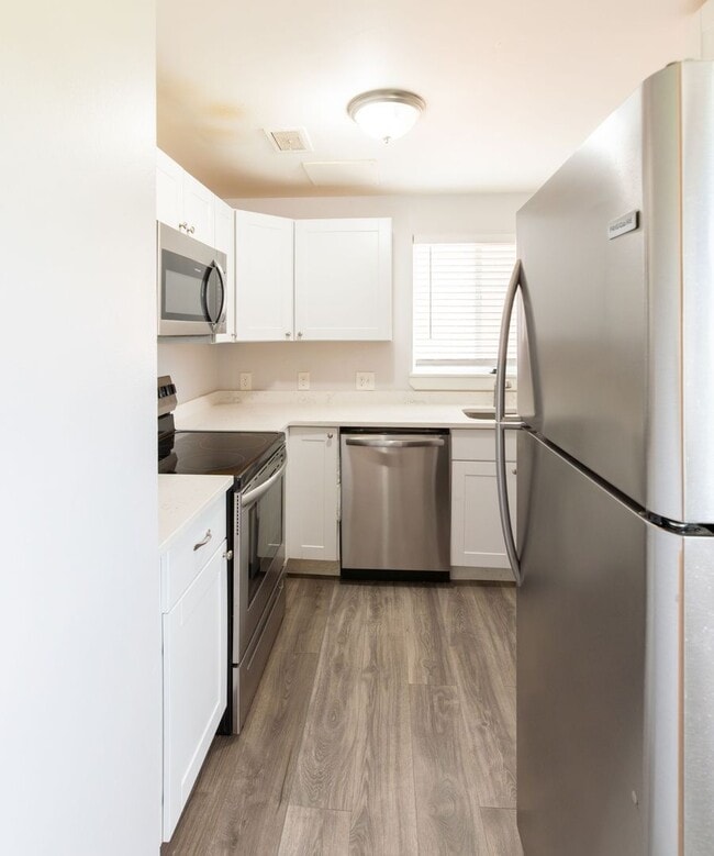 Photo - 5542-5554 S. Grant St. Unit 5542