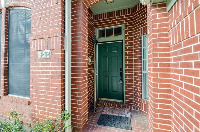 Photo - 3202 Shadowchase Ct