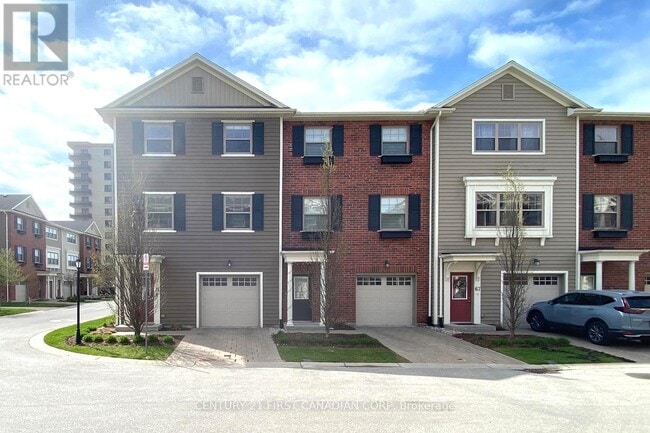 Photo - 1040 Coronation Dr