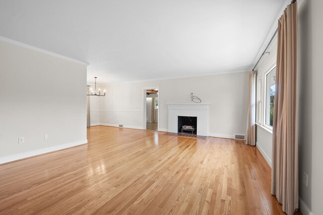 Photo - 4 Bedroom Home in Lynchburg