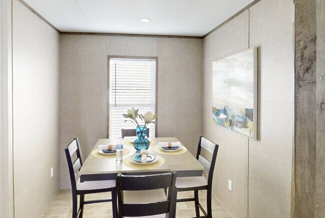 Photo - 124 Whitney Bnd Rd