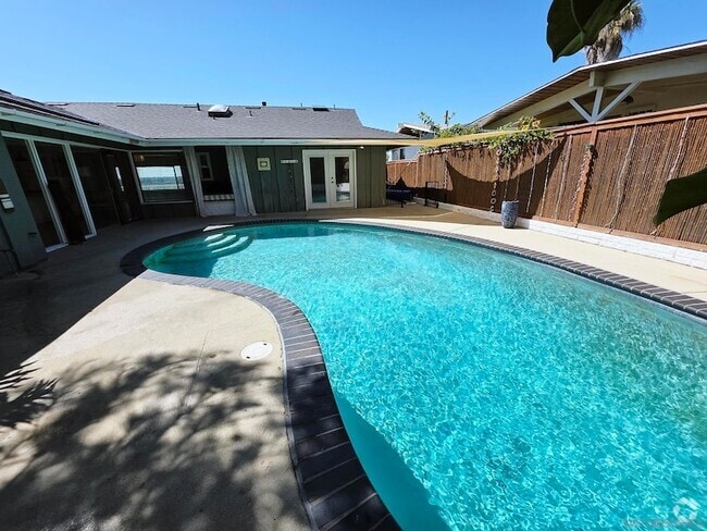 Building Photo - 7930 Cinnabar Dr Rental