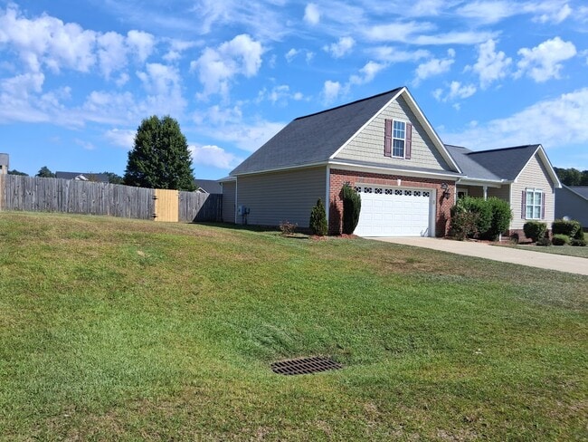 Photo - 306 United Rd