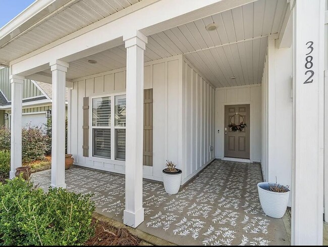 Photo - 382 Lightning Bug Ln