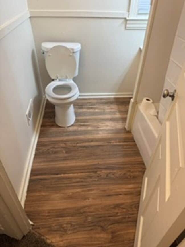 Photo - 1559 W King St Unit 2