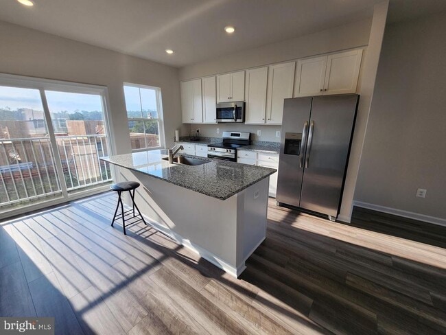 114 Milburn Dr
