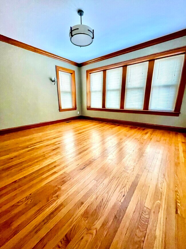 Photo - 3227 N Albany Ave Unit 1