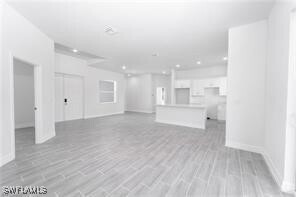 Building Photo - 1251 Bari St E Rental