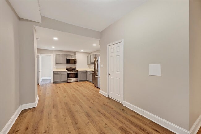 Photo - 2432 E Fayette St