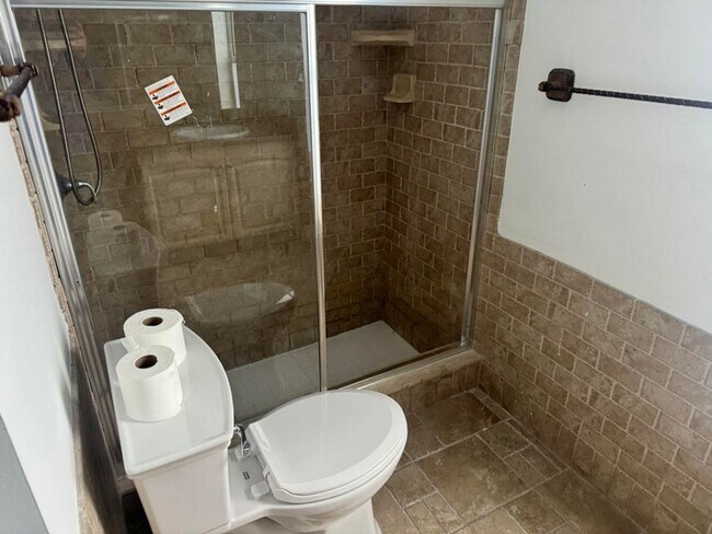 Photo - 4735 Blue Pine Cir