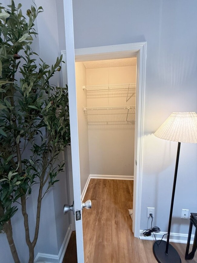 Photo - 2738 Brownsboro Rd