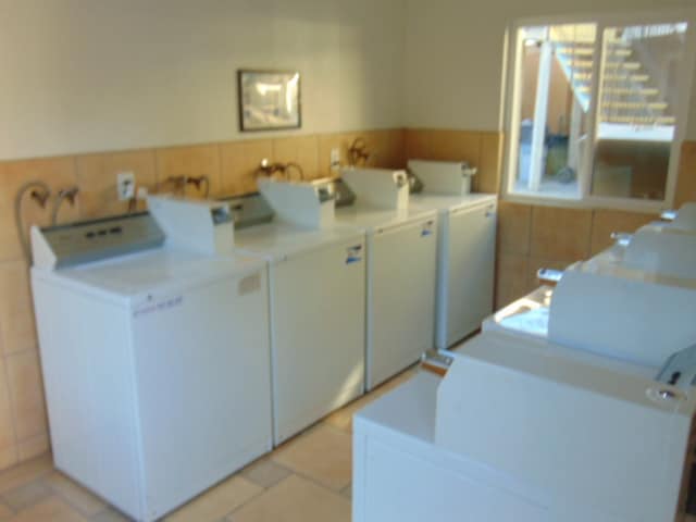 Photo - Oak Tree Apartments