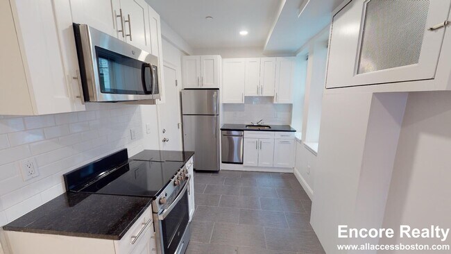 115 Sutherland Rd Unit A