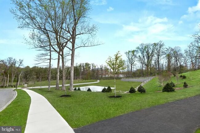 Photo - 606 Phalen Ct