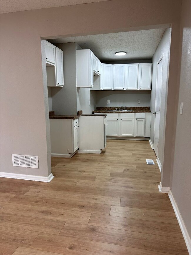 Photo - 2 Bed 1 Bath With Garage