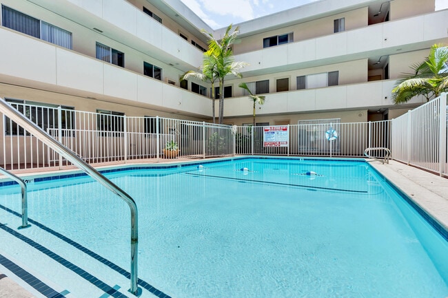 Building Photo - 5015 Cape May Ave Unit 5015 Cape May Avenue #107