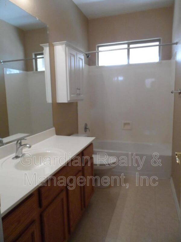 Photo - 4321 E Augusta Ave