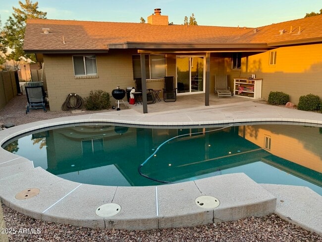 Photo - 1235 W 12th Pl Casa