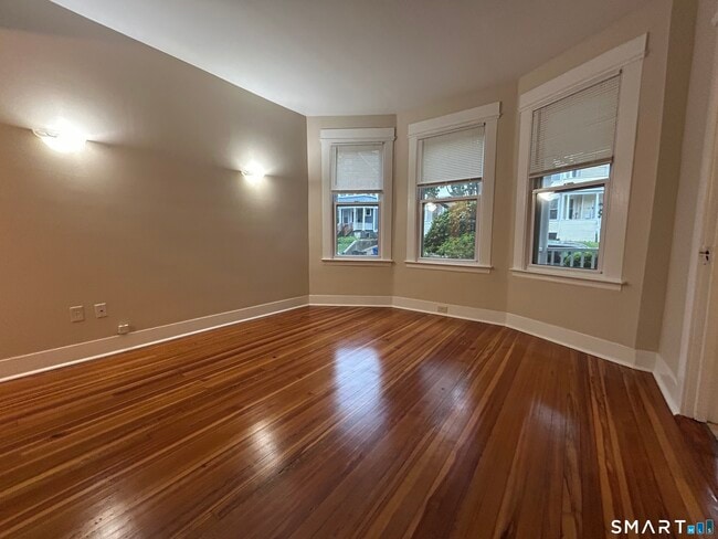 Photo - 37 Pardee Pl